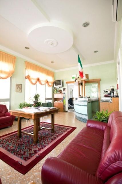 Albergo Villa Mauri Ріміні Екстер'єр фото